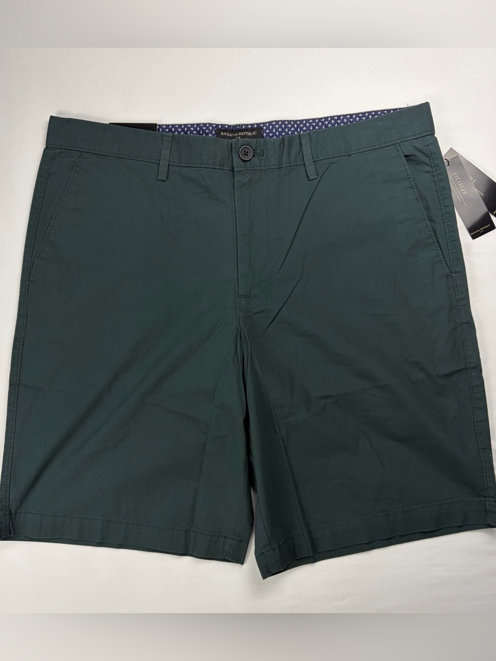 Banana Republic Men's Dark Forest Green Flat Front Shorts